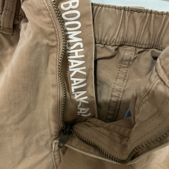 Men's Tan  chubbies Casual Shorts size M with 7” Inseam - Picture 3 of 7